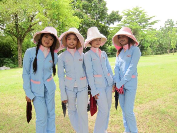 golfnutter caddies 1